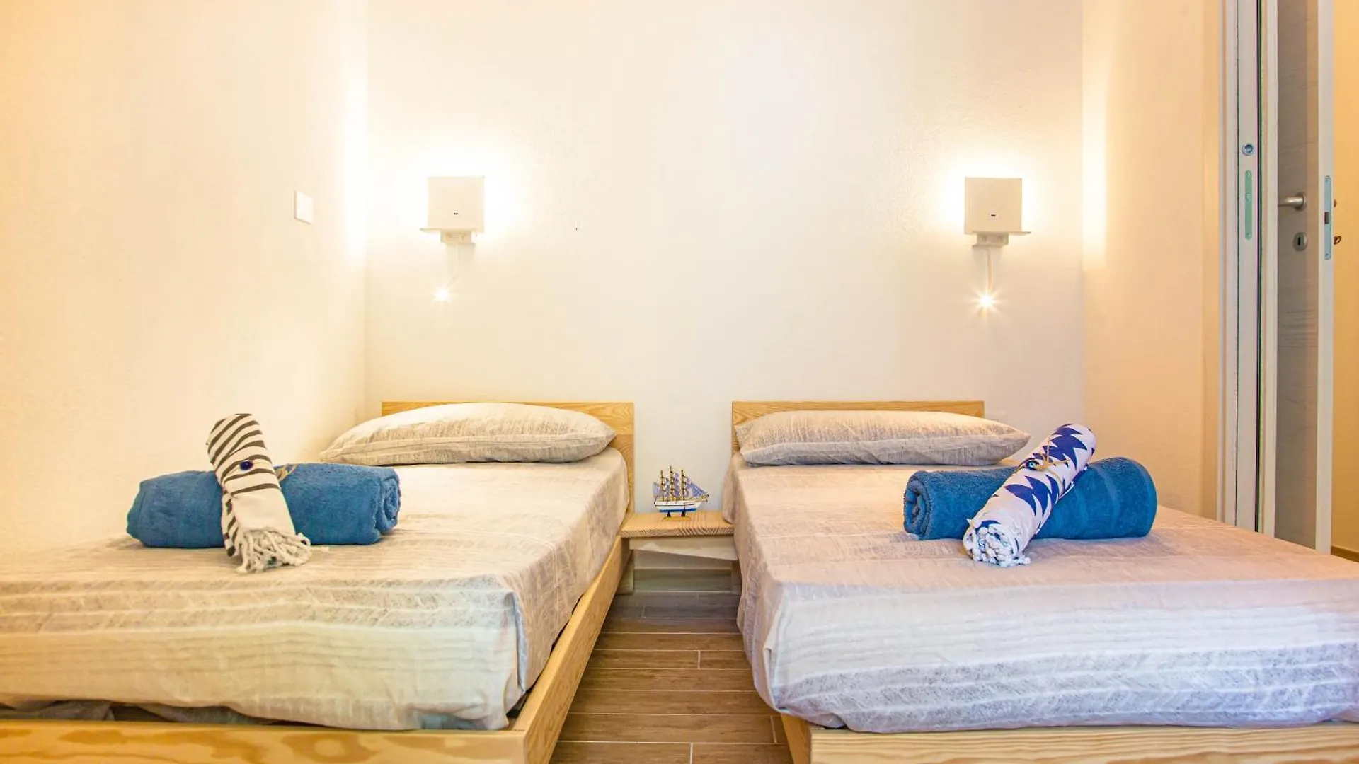 Casa Silvia Marina, Air-Con E Cortile Iun R3673 Apartment Cala Gonone 0*,  Italy