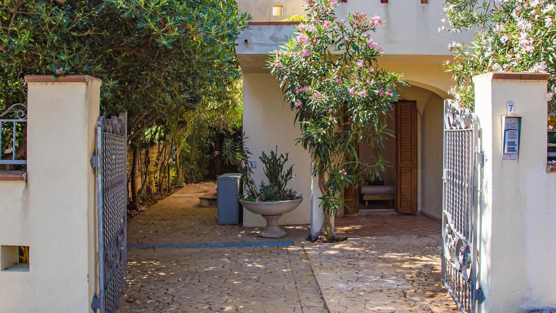 Casa Silvia Marina, Air-Con E Cortile Iun R3673 Apartment Cala Gonone